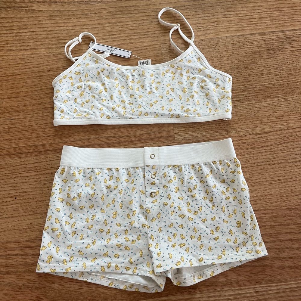 Frankie’s bikinis lounge set